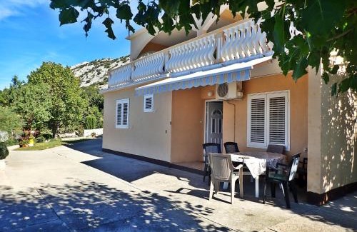Baric Draga Apartamento | Apartment Jela at the seafront