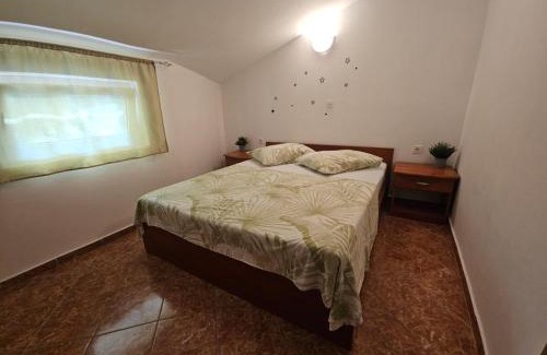 Rab Town Apartamento | Apartment Jelena