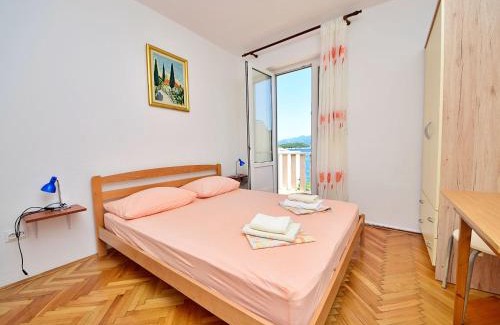 Trstenik Apartamento | Apartment Jelka-2 by Interhome