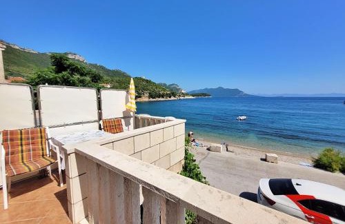 Trstenik Apartamento | Apartment Jelka-2 by Interhome