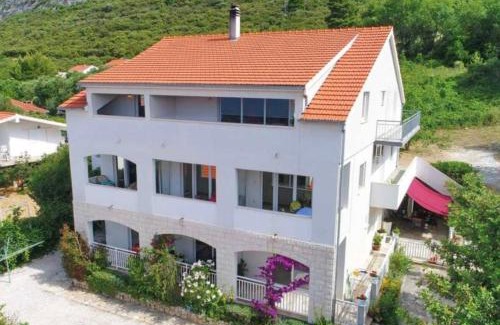 Kuciste Apartamento | Apartment “Josip”