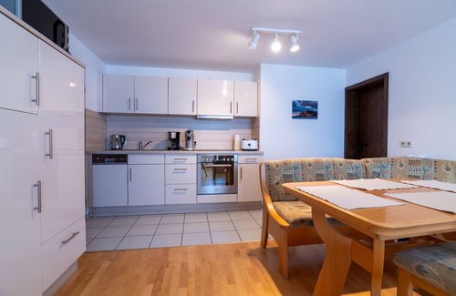Niedershausen Apartamento | Apartamento 'Juttis Bude' con terraza privada, jardín compartido y Wi-Fi