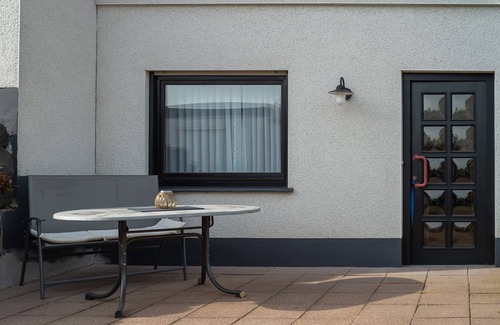 Niedershausen Apartamento | Apartamento 'Juttis Bude' con terraza privada, jardín compartido y Wi-Fi