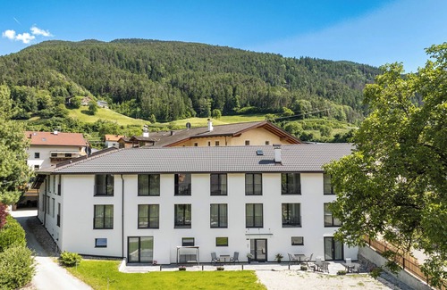 Bressanone Apartamento | Apartamento 'Kanzi' con vistas a la montaña, jardín compartido y Wi-Fi