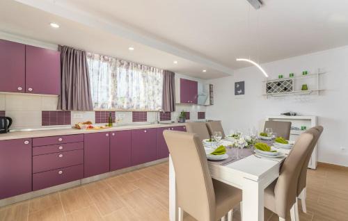 Radetici Apartamento | Apartment Kata with Private Pool
