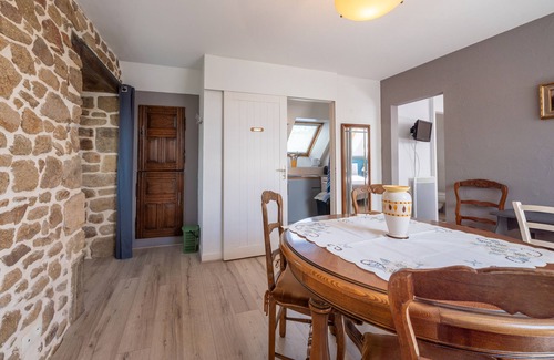Erdeven Apartamento | Apartamento 'Ker Mané Iroise' con terraza compartida, jardín compartido y Wi-Fi
