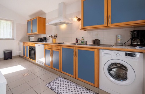 Erdeven Apartamento | Apartamento 'Ker Mané Teviec' con terraza compartida, jardín compartido y Wi-Fi