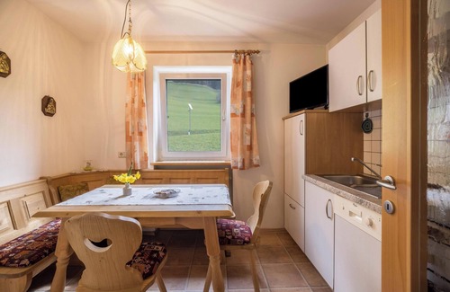 Terento Apartamento | Apartamento "Kirchblick" cerca de zonas de esquí y senderismo con vistas a la montaña y jardín