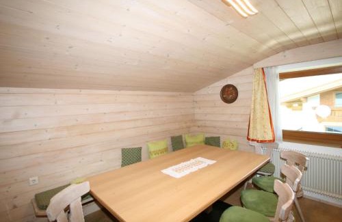 Hippach Apartamento | Apartment Klocker by Interhome