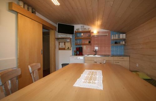 Hippach Apartamento | Apartment Klocker by Interhome