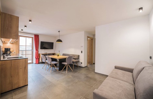 Vierschach Apartamento | Apartamento "Kuenz Dolomites 1" con vistas a la montaña, 2 balcones y Wi-Fi