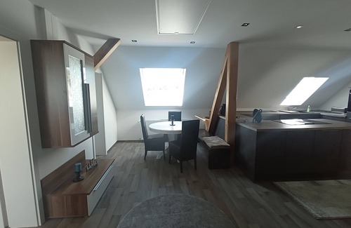 Neuhof Apartamento | Apartamento 'Ländliche Ferienwohnung' con Wi-Fi