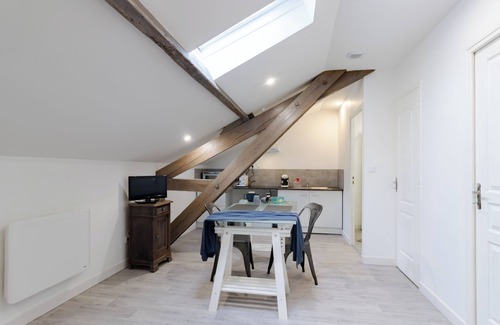 Perigueux Apartamento | Apartamento 'l'Azure' con Wi-Fi