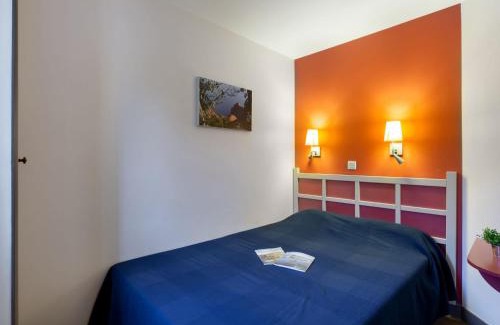 Le Dramont Apartamento | Apartment L'Esquinade F6 225 by Interhome