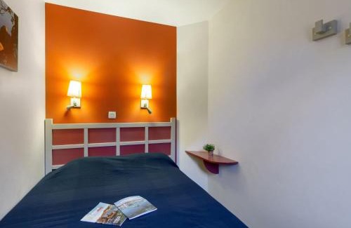Le Dramont Apartamento | Apartment L'Esquinade F6 225 by Interhome