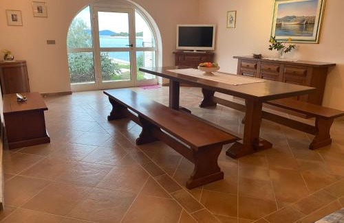 Primosten Burnji Apartamento | Apartment L'odore Del Mare