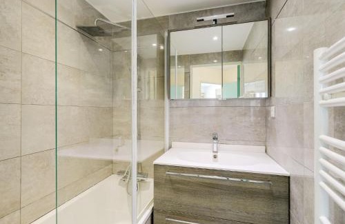 Frejus Port Apartamento | Apartment L'Open-18 by Interhome