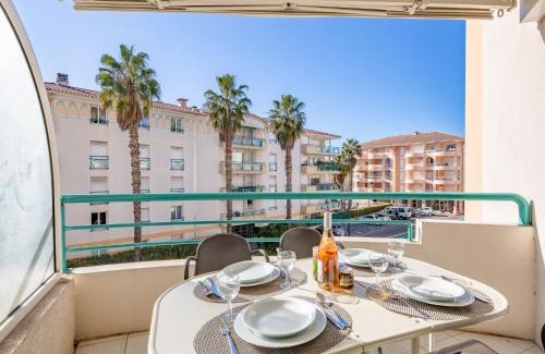 Frejus Port Apartamento | Apartment L'Open-5 by Interhome