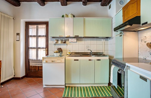 Bieno Apartamento | Apartamento 'La Casa Di Ketty' con vistas a la montaña y terraza privada