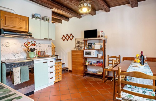 Bieno Apartamento | Apartamento 'La Casa Di Ketty' con vistas a la montaña y terraza privada