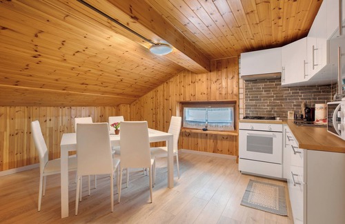Cogne Apartamento | Apartamento 'La Casa Vacanze Portigliatti' con vistas a la montaña, terraza privada y Wi-Fi