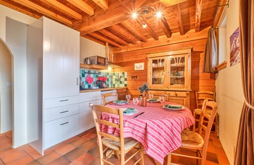 Villard-Reculas Apartamento | Apartamento 'La Forêt' con vistas a la montaña, balcón y Wi-Fi
