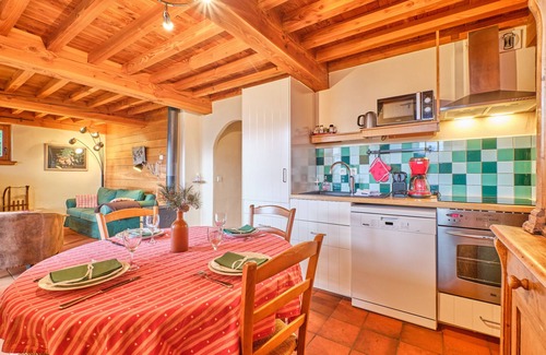Villard-Reculas Apartamento | Apartamento 'La Forêt' con vistas a la montaña, balcón y Wi-Fi