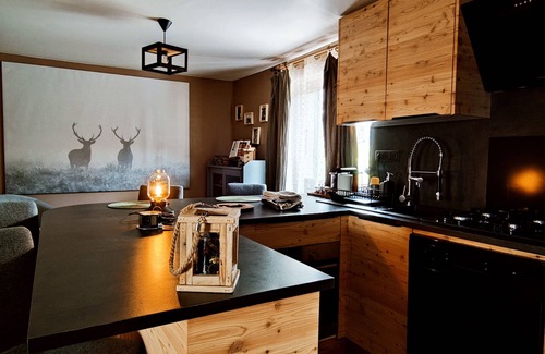 La Bollene-Vesubie Apartamento | Apartamento 'La Cabane De Marie' con vistas a la montaña