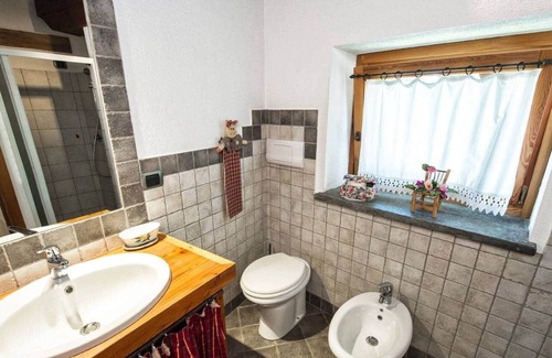 Grand Haury Apartamento | Apartamento "La Méizòn de Felise - Lo Talapan" con vistas a la montaña, jardín compartido y Wi-Fi