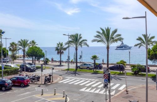 Cros-de-Cagnes Apartamento | Apartment La Pinède-2 by Interhome