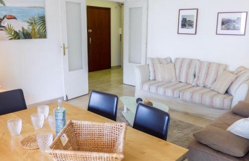 Cros-de-Cagnes Apartamento | Apartment La Pinède-1 by Interhome
