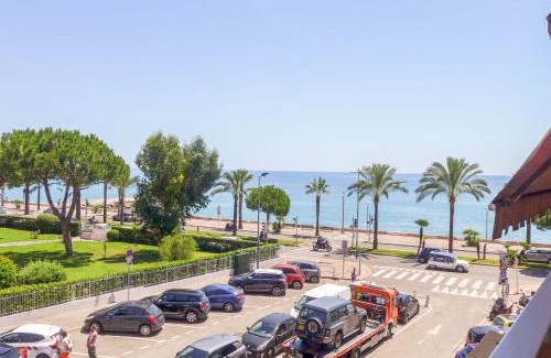 Cros-de-Cagnes Apartamento | Apartment La Pinède-1 by Interhome
