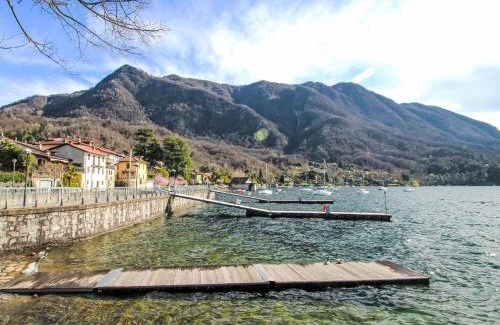 Castello Apartamento | Apartment La Rocca by Interhome