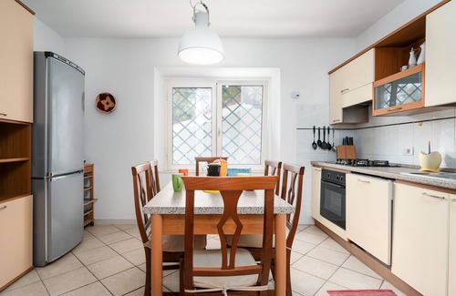 Sas Linnas Siccas Apartamento | Apartamento 'La Vela Arancione' con piscina compartida, Wi-Fi y aire acondicionado