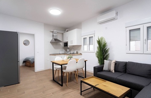 Andújar Apartamento | Apartamento 'La Victoria A 2 Hab' con terraza privada, Wi-Fi y aire acondicionado