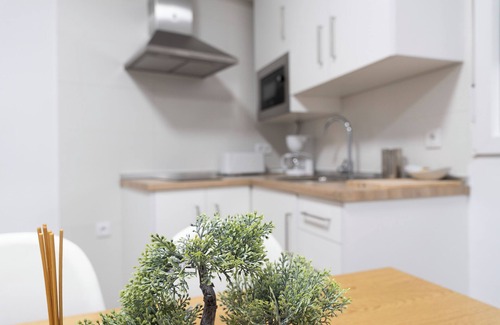 Andújar Apartamento | Apartamento 'La Victoria A 2 Hab' con terraza privada, Wi-Fi y aire acondicionado