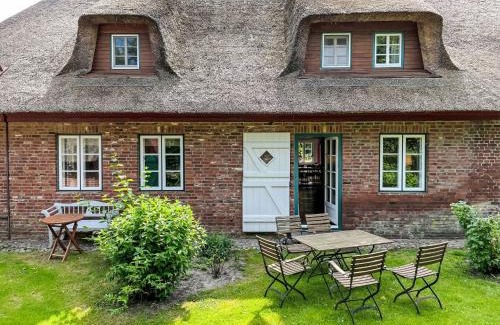 Borgsum Apartamento | Apartment Laerchenshus by Interhome