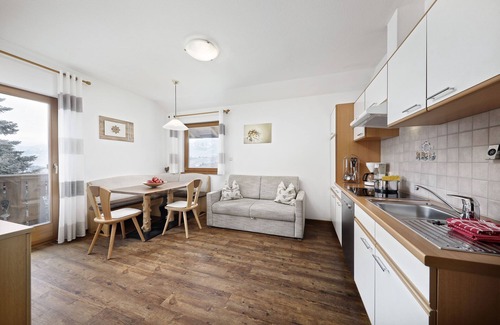 Caines Apartamento | Apartamento "Langeshof - Abendrot" con vistas a la montaña, Wi-Fi, balcón y jardín