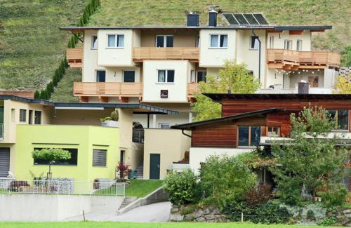 Helfenstein Apartamento | Apartment Lanser