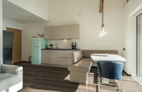 Tesimo Apartamento | Apartamento "Latemar - Schlosserhaus 31" con balcón y vistas a la montaña