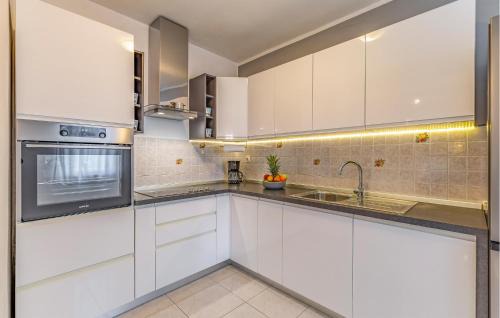 Valbandon Apartamento | Apartment Lavanda Iii