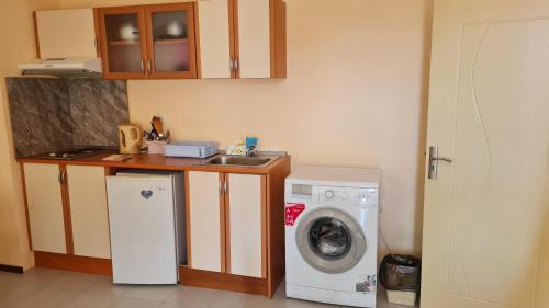 Ravda Apartamento | Apartment Lazur by the Sea