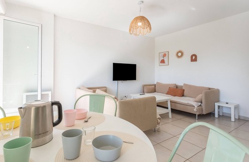 Puget-sur-Argens Apartamento | Apartamento 'Le Cottage Paisible' con jardín privado y Wi-Fi