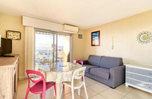 Frejus Port Apartamento | Apartment Le Capitole-2 by Interhome