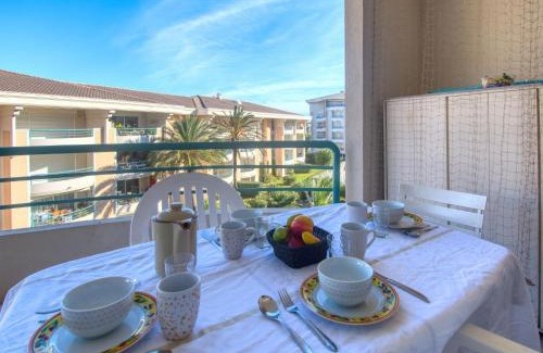 Frejus Port Apartamento | Apartment Le Cesarée-2 by Interhome