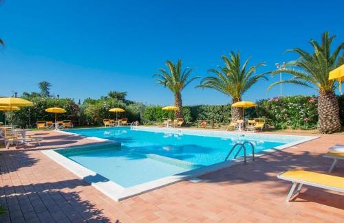 Cecina Apartamento | Apartment Le Macine-2 by Interhome