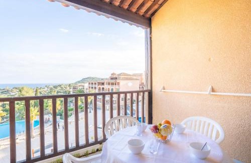 Cap Esterel Apartamento | Apartment Le Village - E1320 by Interhome