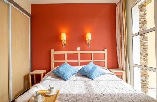Cap Esterel Apartamento | Apartment Le Village - C4 008 by Interhome