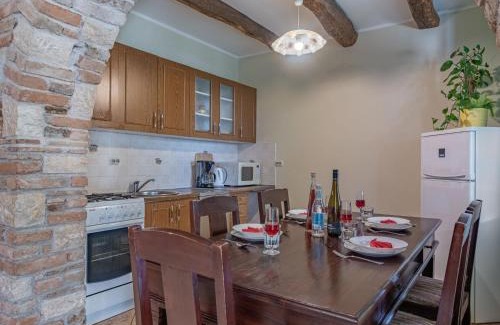 Jezenj Apartamento | Apartment Lea-2 by Interhome