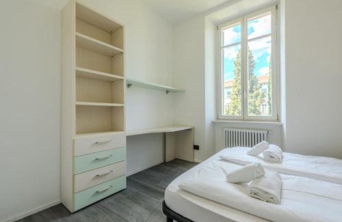 Rovereto Apartamento | Apartment Leoni by Interhome